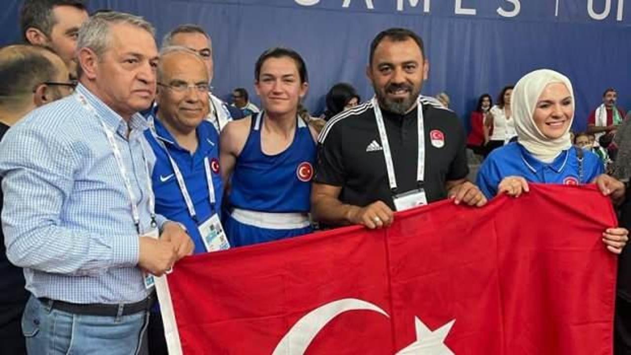 Milli sporcu Hatice Akbaş'tan altın madalya!