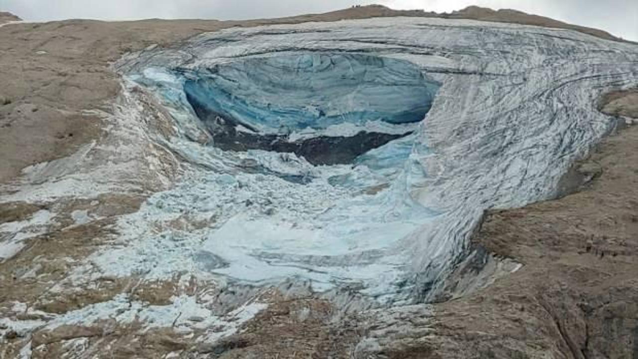 İtalyan Alplerinde feci olay! Buz k&uuml;tlesi &ccedil;&ouml;kt&uuml;: En az 6 kişi &ouml;ld&uuml;