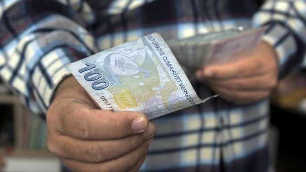 Memur ve emekli maaşları yarın yatacak