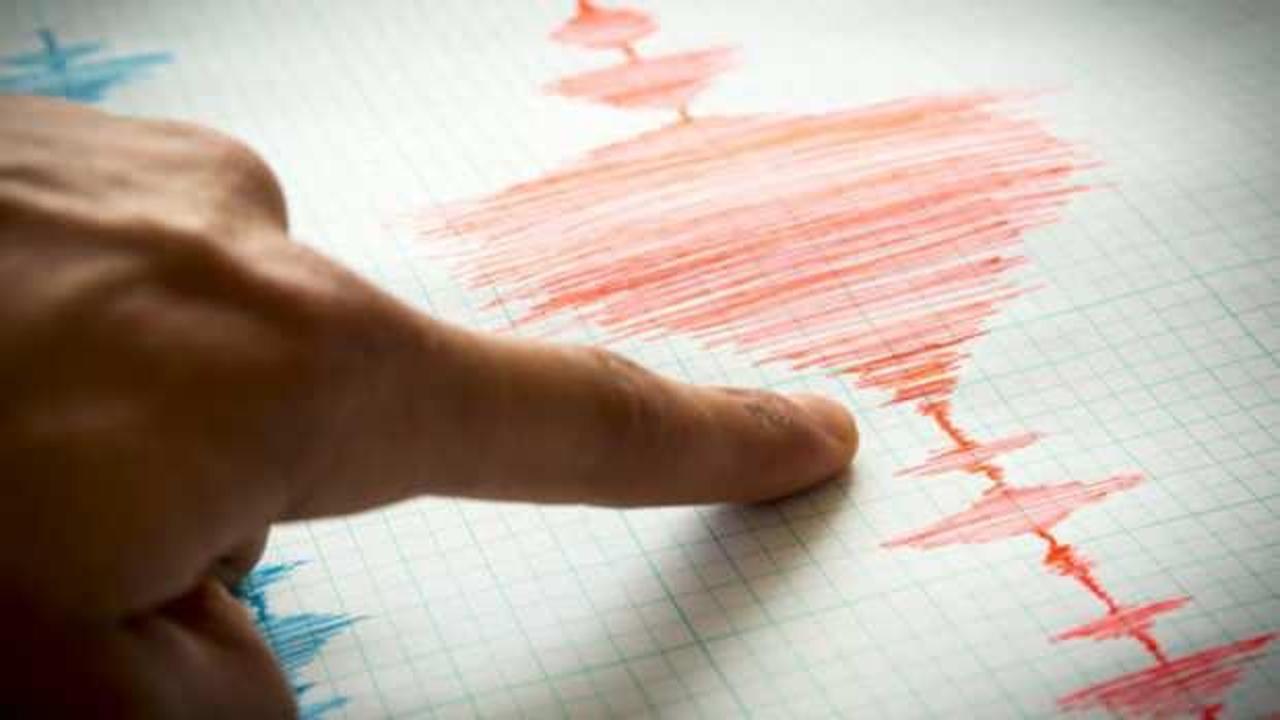 Ekvador'da 6 büyüklüğünde deprem