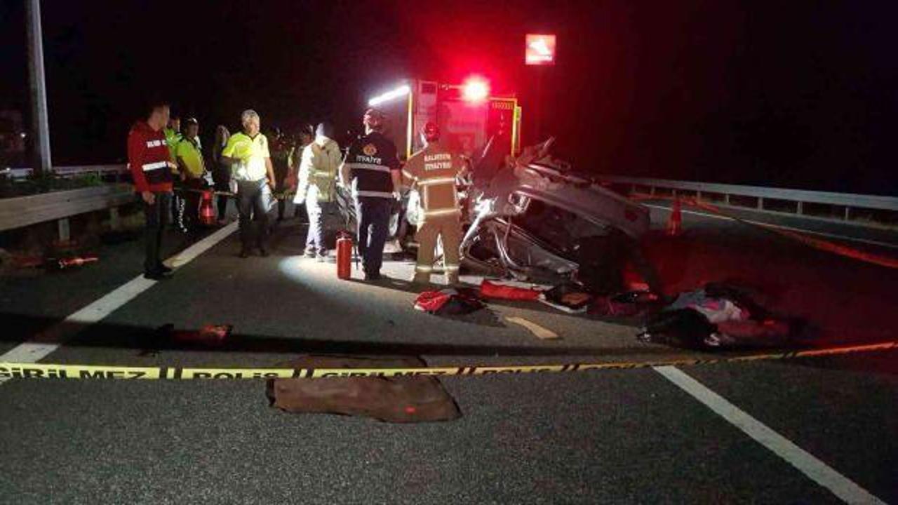 İstanbul-İzmir Otoyolu'nda fezi kaza: 3 kişi &ouml;ld&uuml;, 2 kişi yaralandı