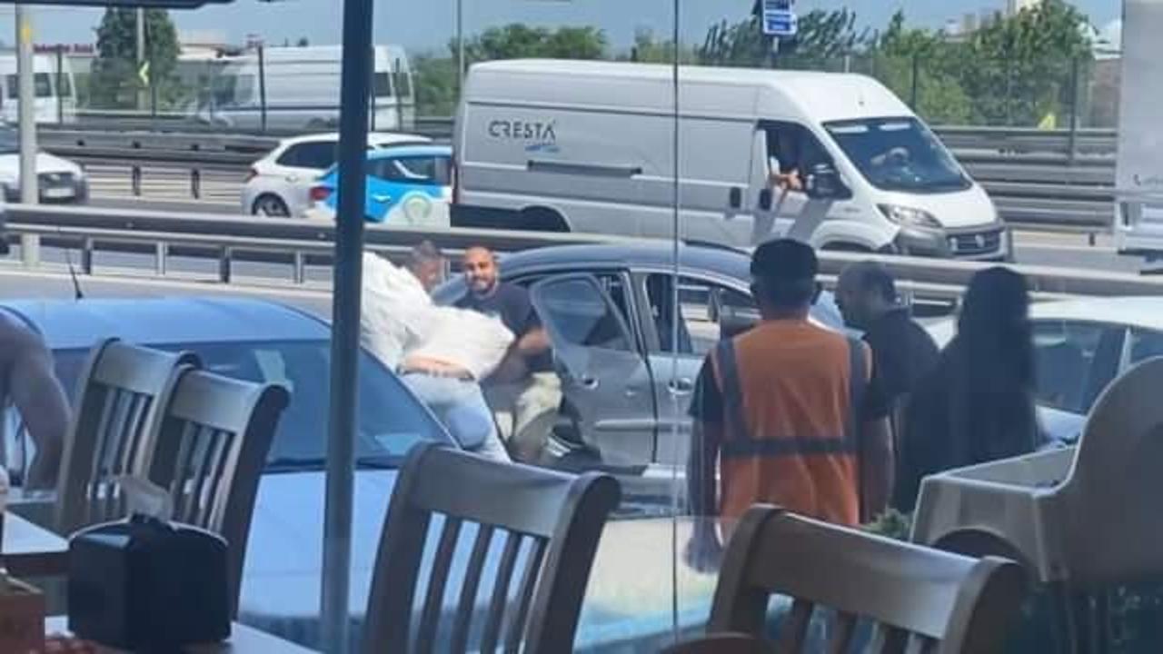 K&uuml;&ccedil;&uuml;k&ccedil;ekmece'deki darp ve ka&ccedil;ırma olayına ilişkin iki kardeş tutuklandı