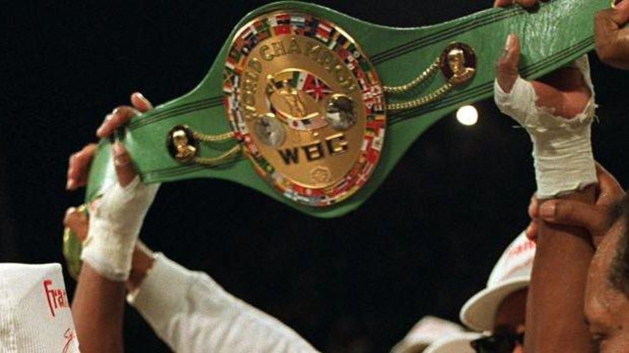 Mandela'ya hediye edilen dünya boks şampiyonası kemeri çalındı