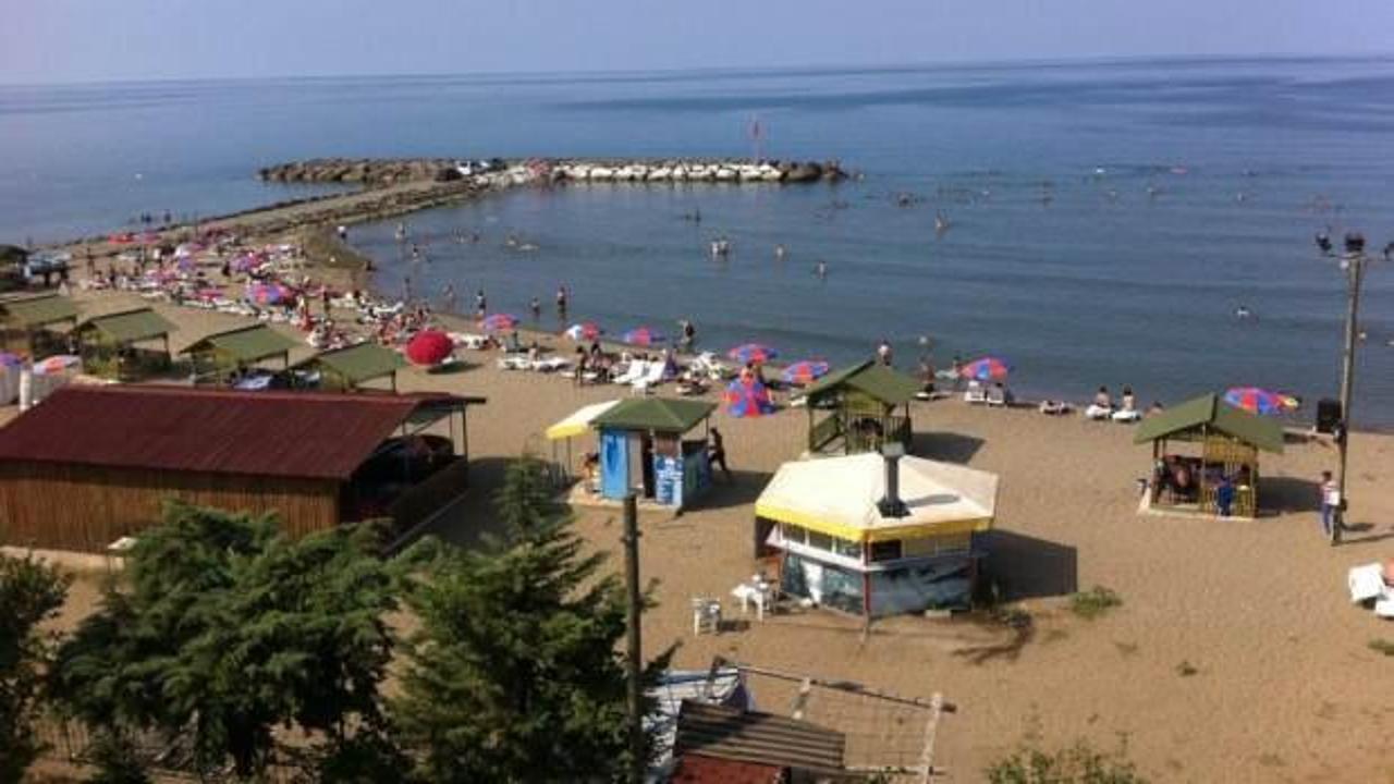 Trabzon'da plajda gencin kahreden ölümü! Direğe yaslanınca...