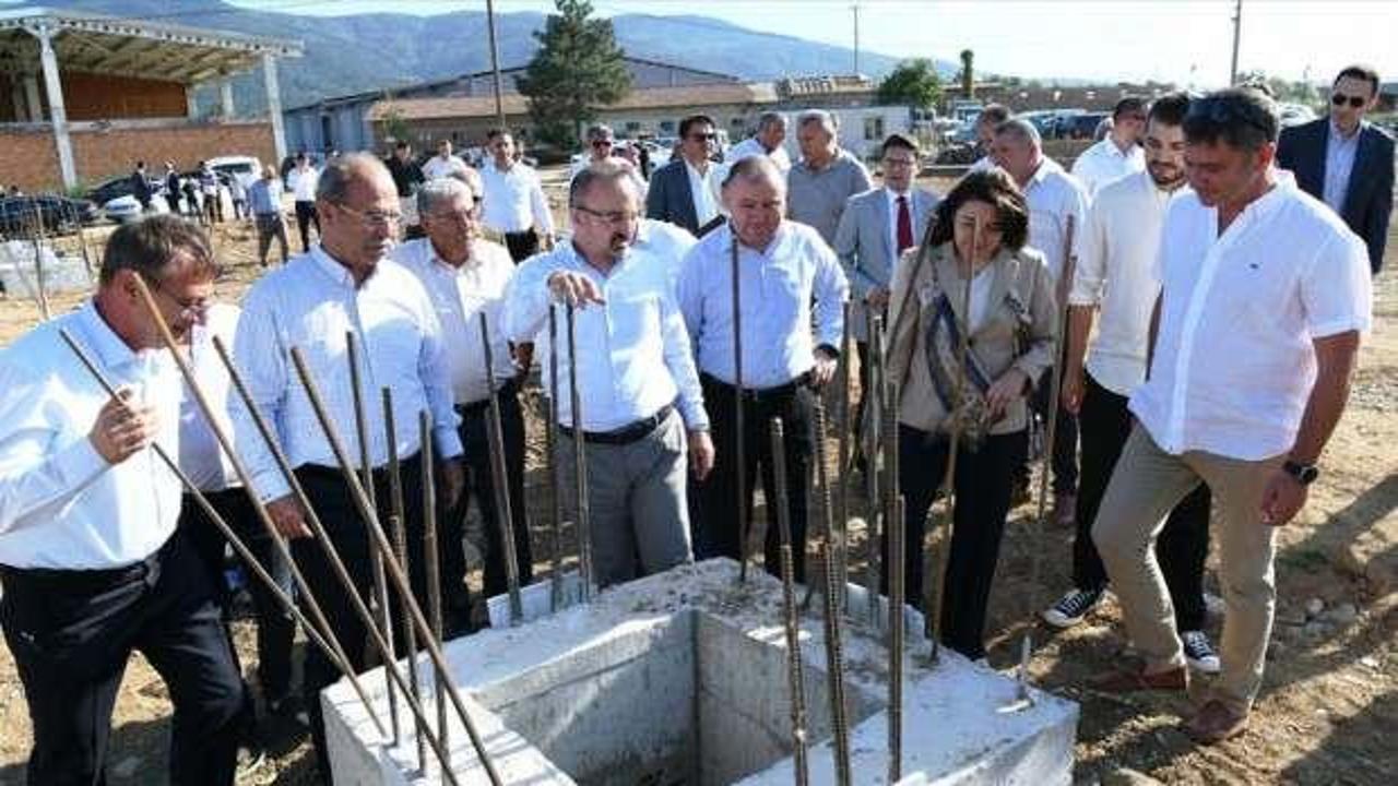 AK Parti'li Turan Çanakkale'de temel atma törenine katıldı