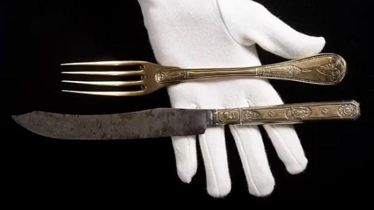 Napolyon Bonapart'ın çatal bıçak takımı, açık artırmada satıldı