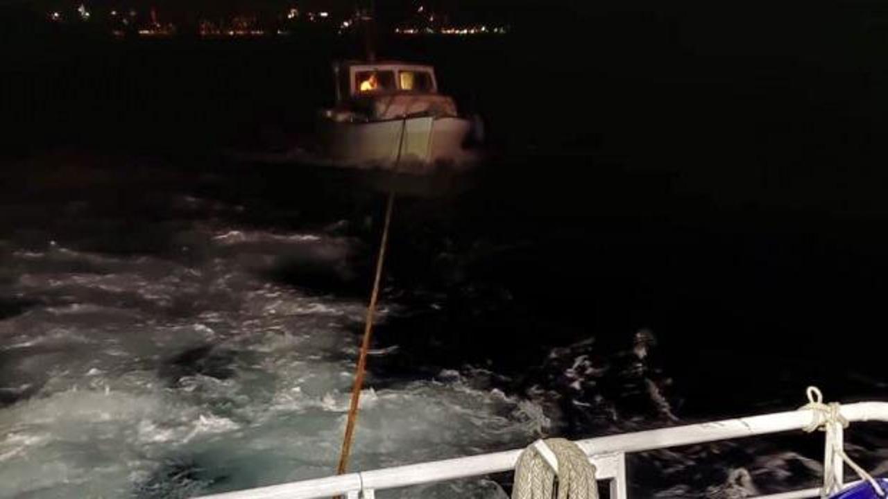 Rumeli Kavağı açıklarında sürüklenen tekne kurtarıldı