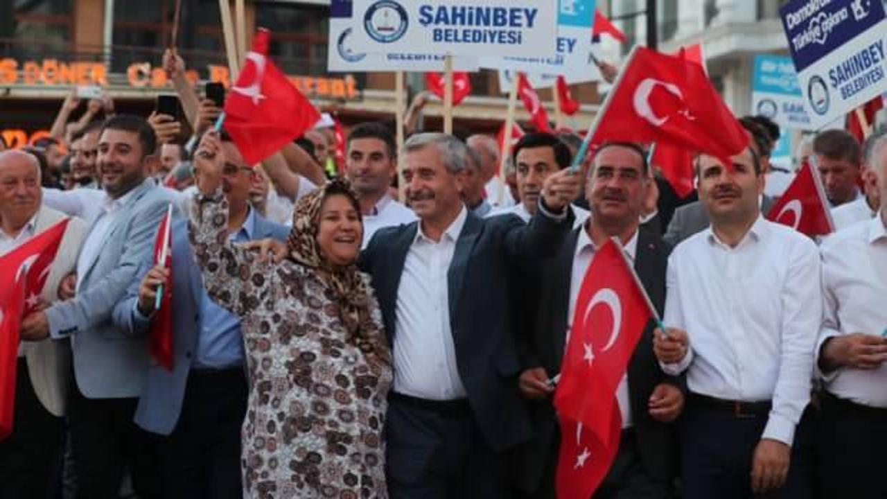 Şahinbey Belediyesi'nden 15 Temmuz Demokrasi ve Milli Birlik y&uuml;r&uuml;y&uuml;ş&uuml;
