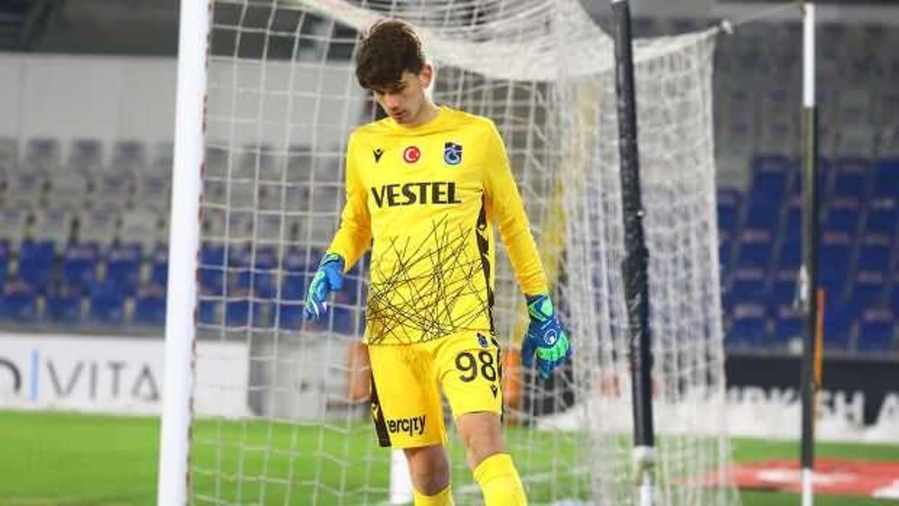 Trabzonspor'un genç kalecisi Kağan Moradaoğlu, YKS'de derece yaptı