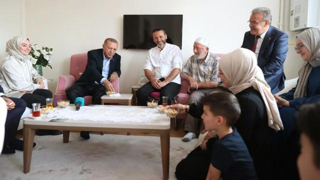 Başkan Erdoğan &ccedil;ay davetini geri &ccedil;evirmedi
