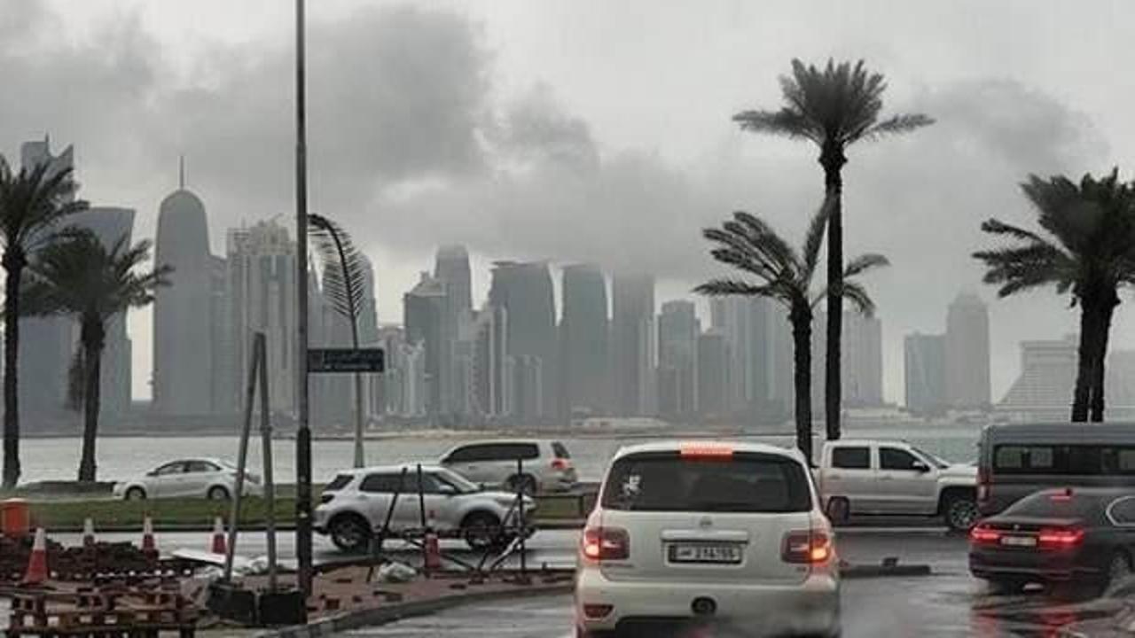 BAE'de sel felaketi: &Ccedil;ok sayıda &ouml;l&uuml; var