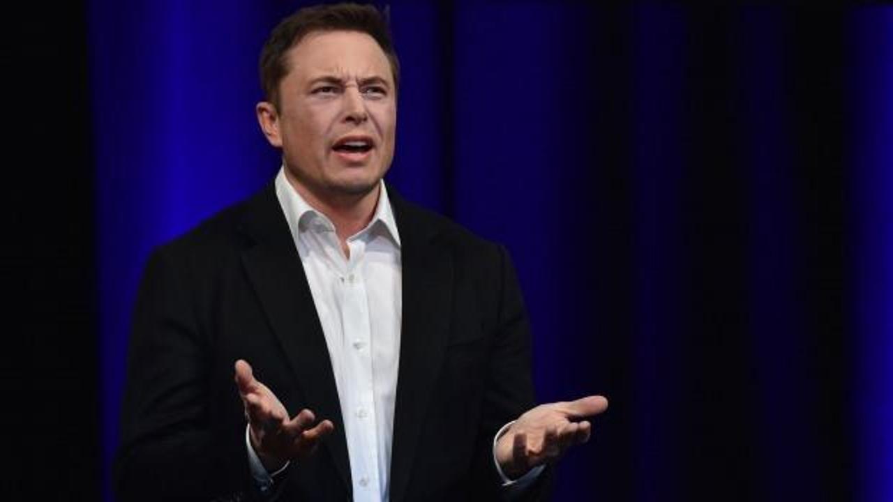 Elon Musk'tan Manchester United paylaşımı: Şaka yaptım