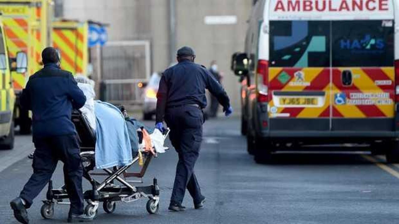 İngiltere'de kriz! Sağlık sistemi &ccedil;&ouml;kt&uuml; &ccedil;&ouml;kecek