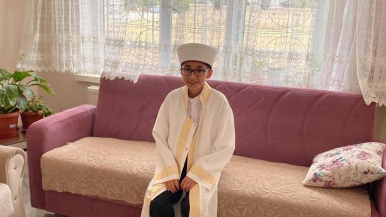 Kur&rsquo;an Kursunu 3 yılda bitirip hafız oldu