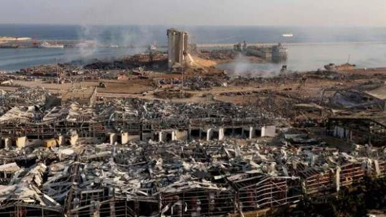 Lübnan'da liman patlamasının yaşandığı 4 Ağustos ulusal tatil ilan edildi
