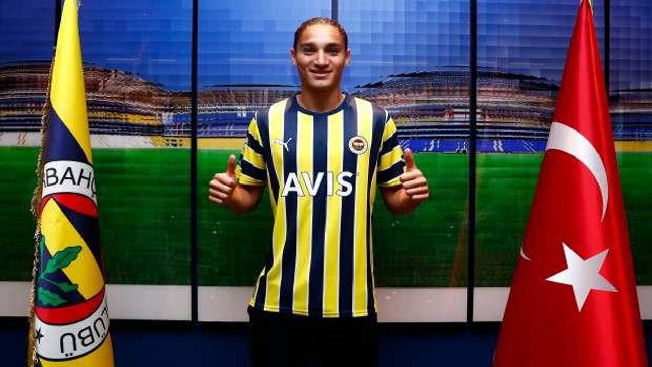 Fenerbahçe'yle sözleşe uzattı! Göztepe'ye kiralandı