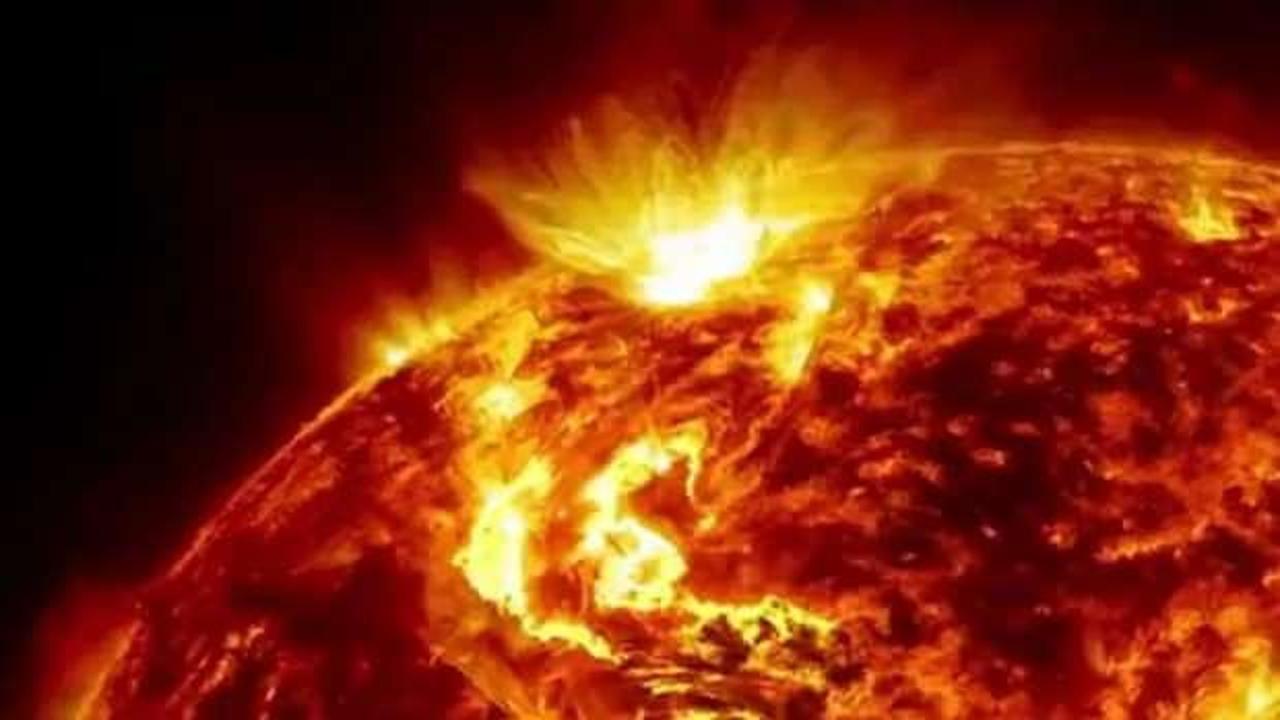 Güneş'te delik açılınca korkutan uyarı geldi: Güneş fırtınası Dünya'yı vurabilir