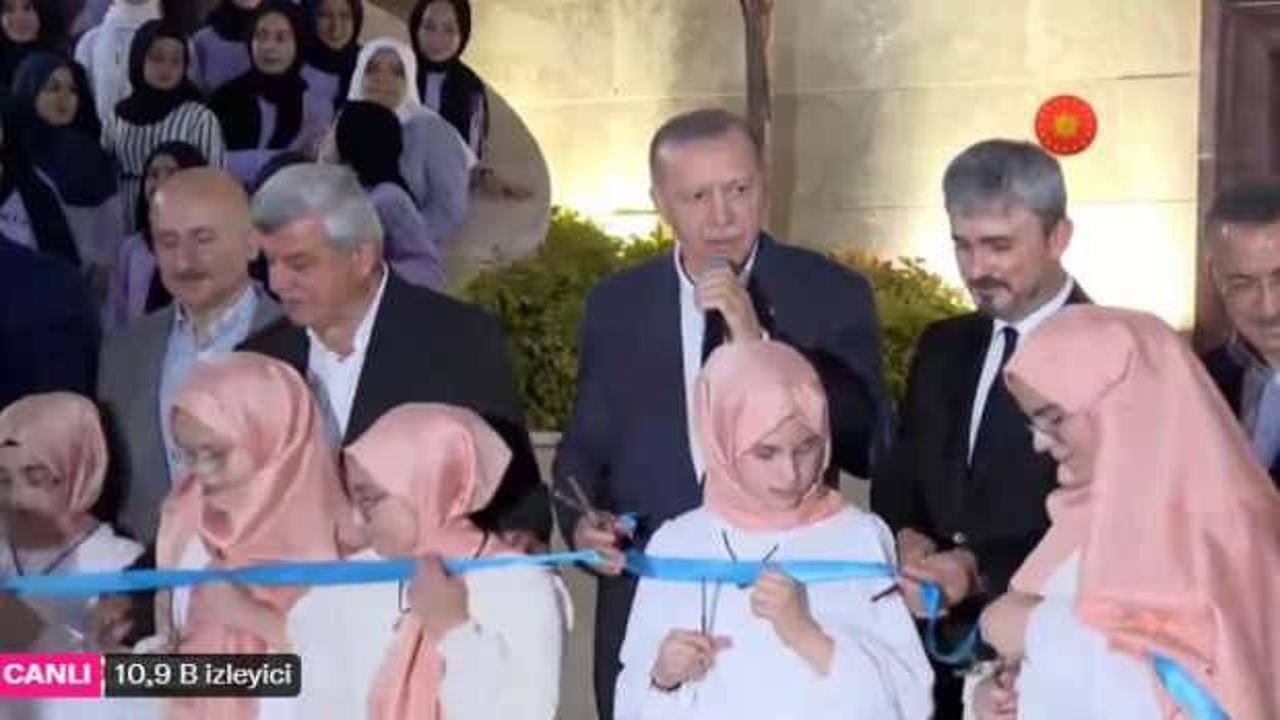 Başkan Erdoğan İmam Hatip Ortaokulu kurdele kesim törenine katıldı