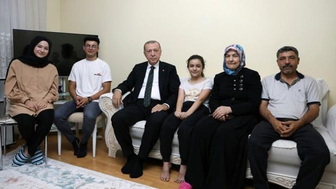 Cumhurbaşkanı Erdoğan'dan sürpriz ziyaret! Çay davetini geri çevirmedi
