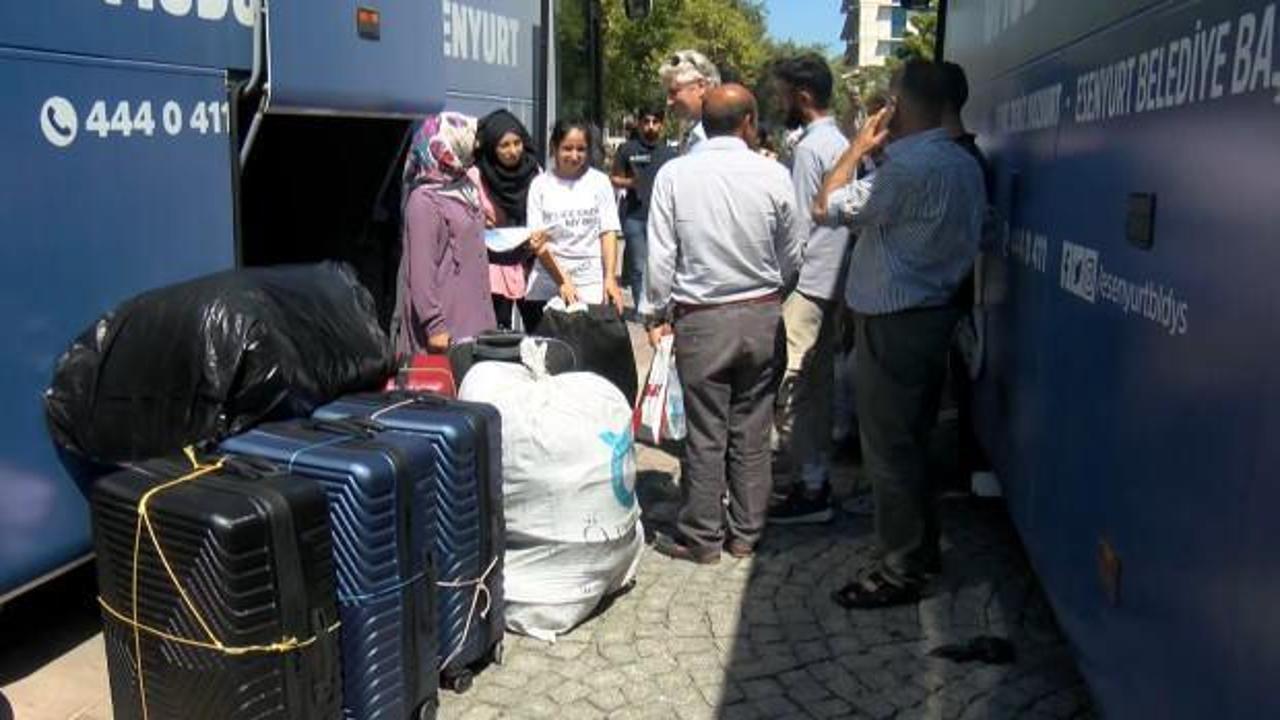 Esenyurt'ta yaşayan 54 Suriyeli  'Gönüllü Geri Dönüş' projesiyle ülkesine dönüyor