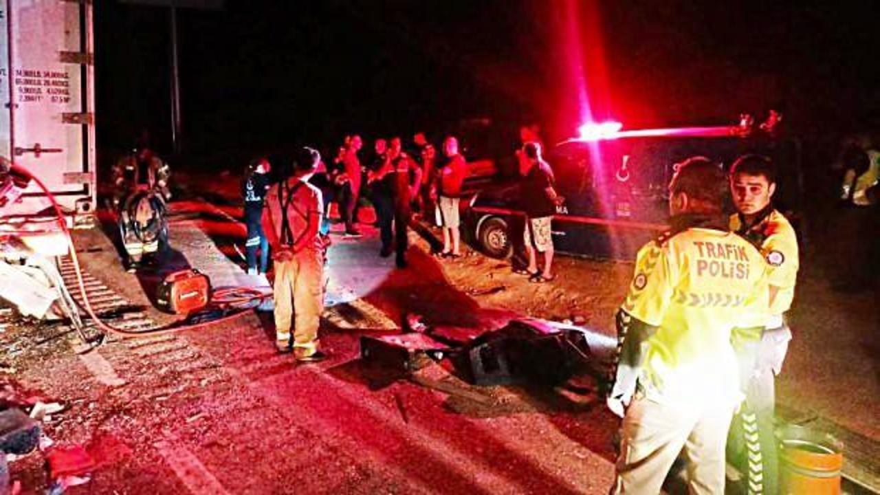 Kaza haberleri peş peşe geldi: &Ouml;l&uuml;ler ve yaralılar var