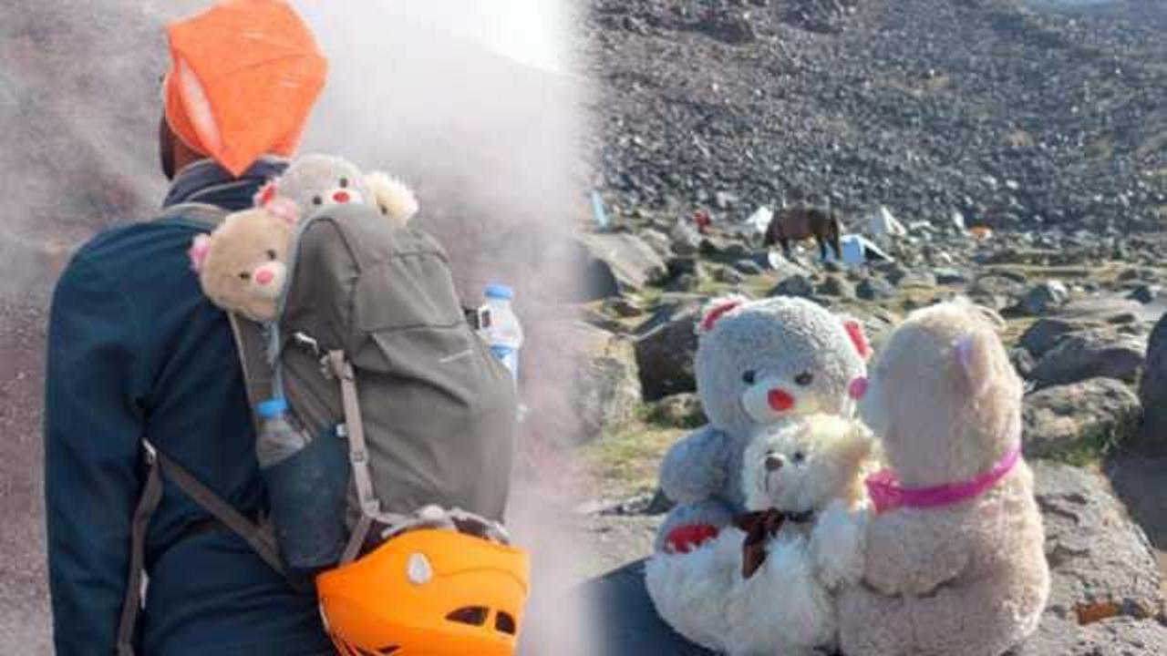 Ağrı Dağı'na 3 kızını temsil eden ayıcıklarla tırmandı