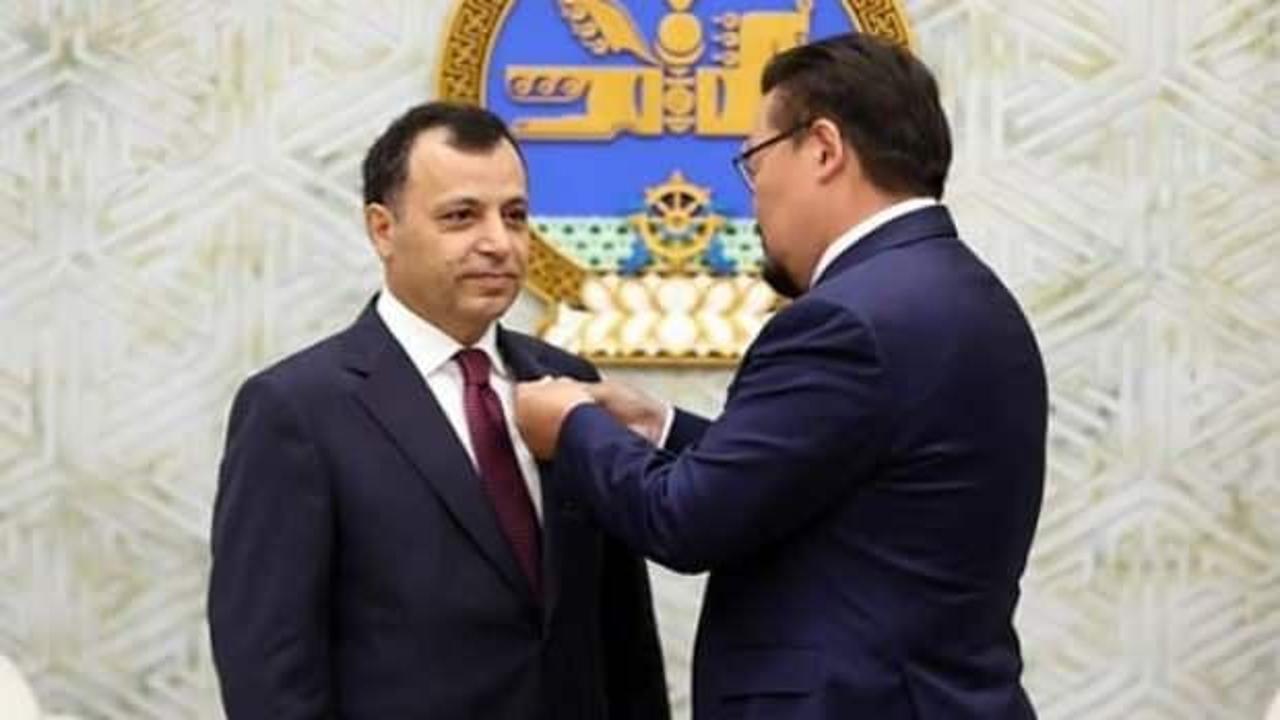 Anayasa Mahkemesi Başkanı Arslan'a Moğolistan'da Devlet Nişanı verildi