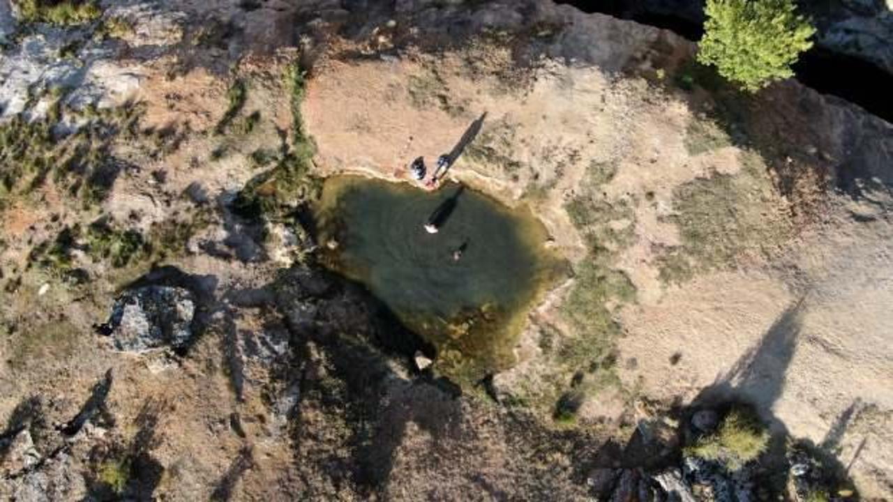 Sivas&rsquo;ta u&ccedil;urumun kenarında bulunan &ldquo;Uyuz &ccedil;ermik&rdquo; g&ouml;l&uuml; şifa dağıtıyor