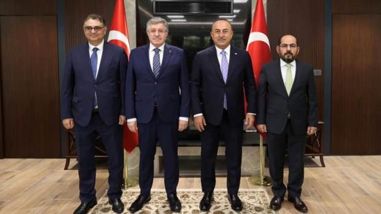 Bakan Çavuşoğlu, Suriye Muhalefet lideri ile görüştü