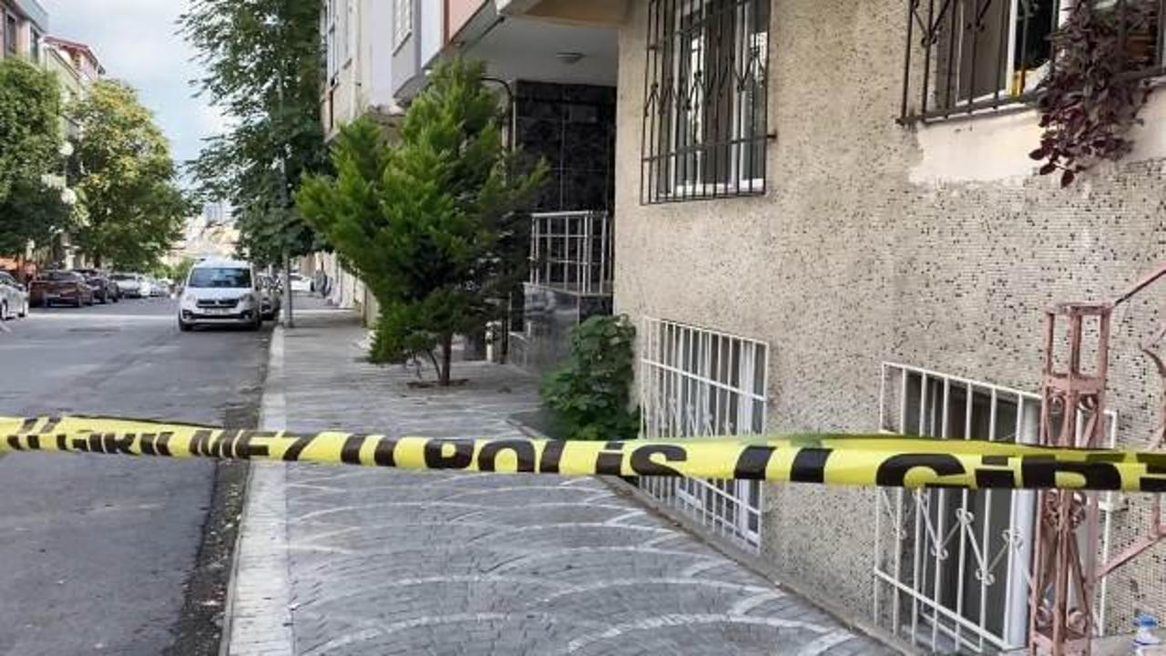 İstanbul'da vahşet: Karısını ve yeğenini &ouml;ld&uuml;rd&uuml;, kızını yaraladı!