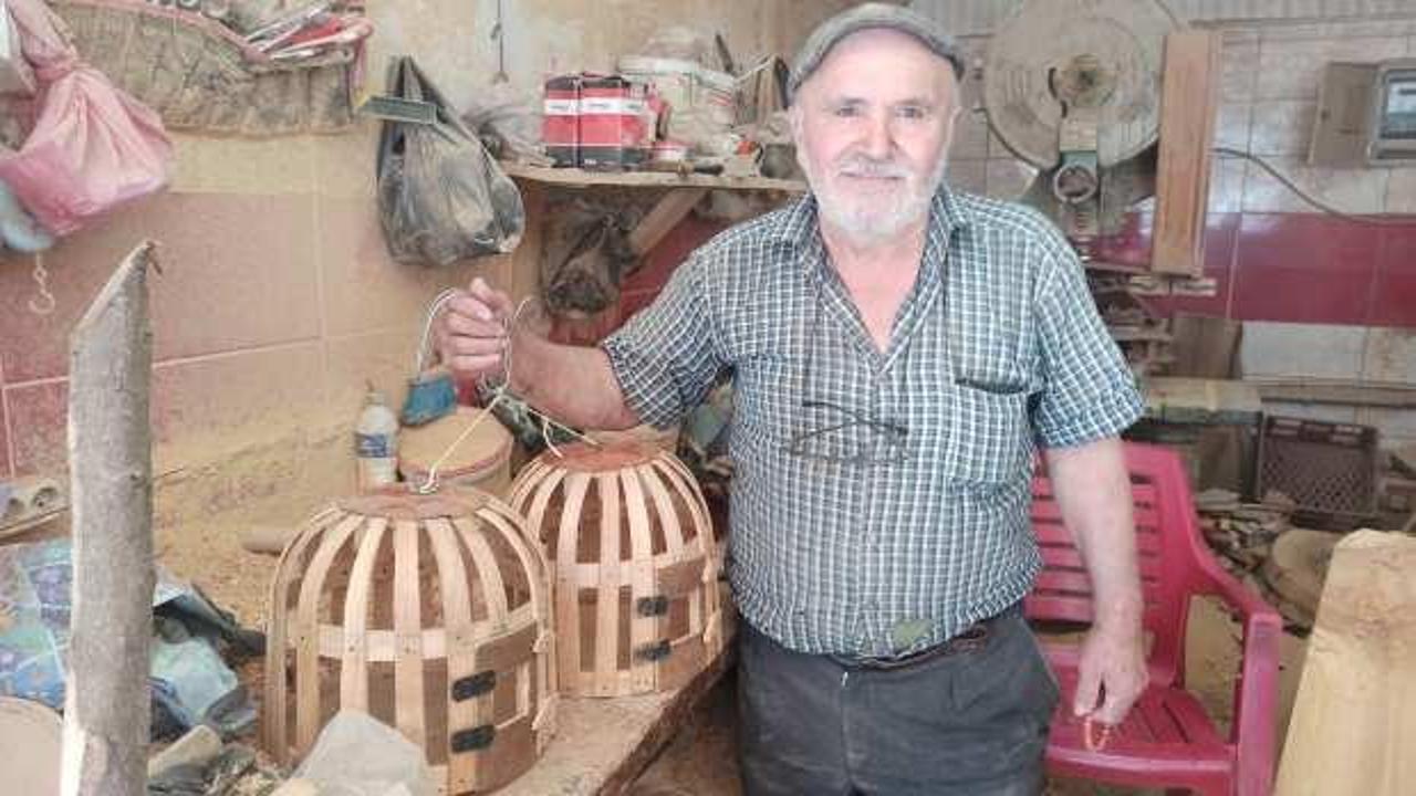 Yakup amca 12 yıldır kuş kafesi &uuml;retiyor: Sağ olduğum m&uuml;ddet&ccedil;e devam edeceğim