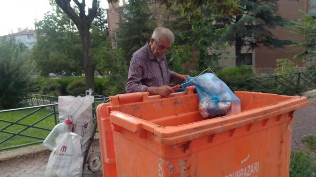 75&rsquo;lik amca gen&ccedil;lere taş &ccedil;ıkartıyor! Her g&uuml;n 10 kilometre y&uuml;r&uuml;y&uuml;p, atık topluyor