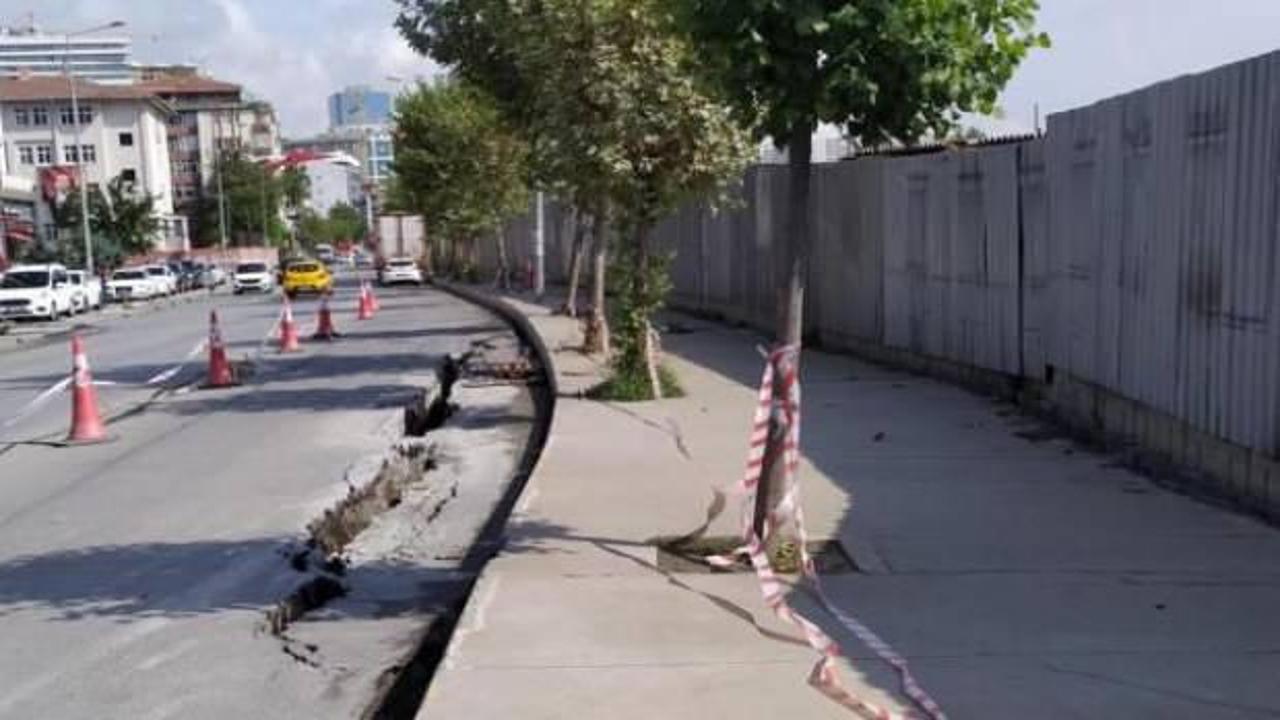İstanbul'da inşaatın temel kazısı sırasında yol çöktü