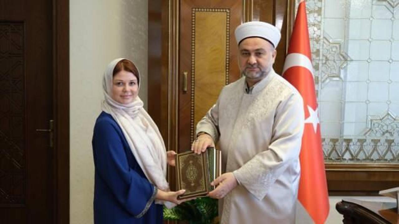 Ukrayna&rsquo;dan gelen Hanna M&uuml;sl&uuml;man oldu: İsmi artık &lsquo;Alya Ceylin&rsquo;