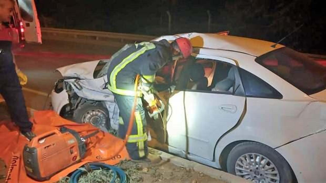 Denizli&rsquo;de feci kaza! Tır ile otomobil &ccedil;arpıştı: 1 &ouml;l&uuml;, 2 yaralı   