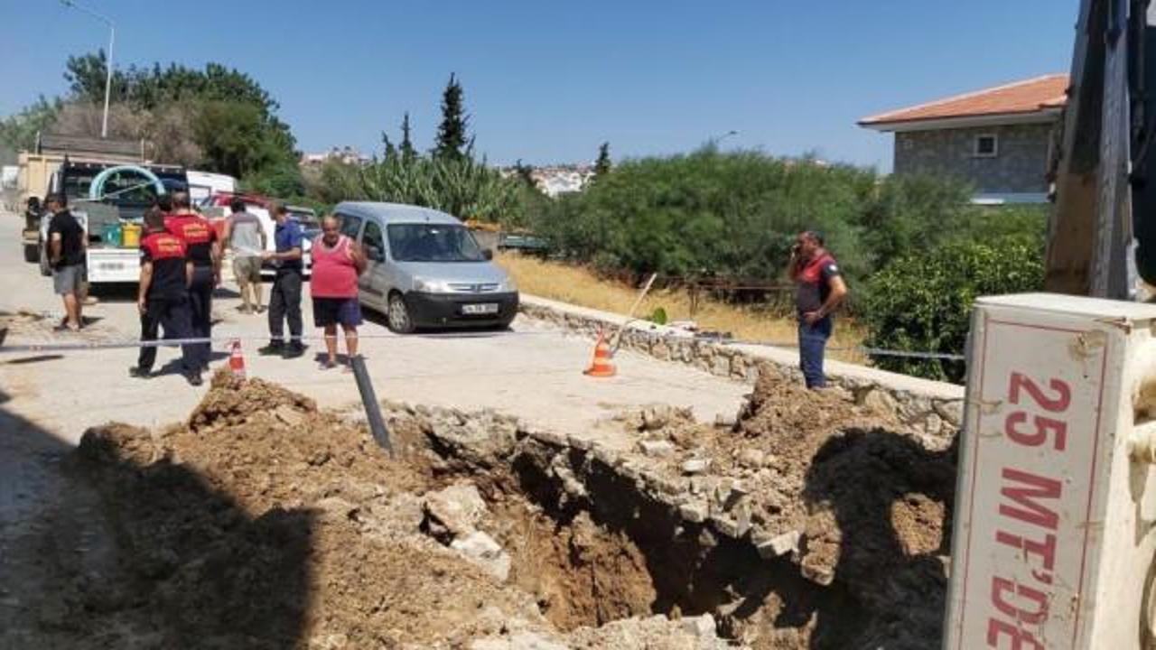 Su arızası gideren işçiler toprak altında kaldı