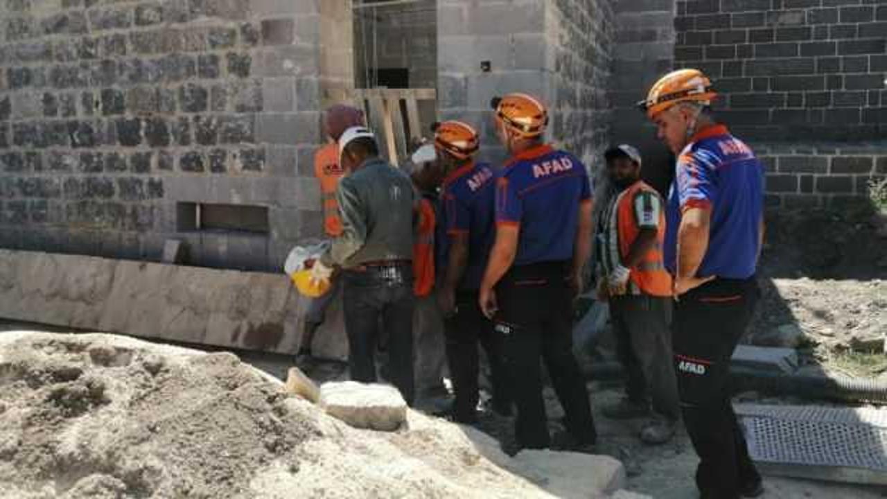 İnşaat alanında gezen vatandaş kazaya neden oldu