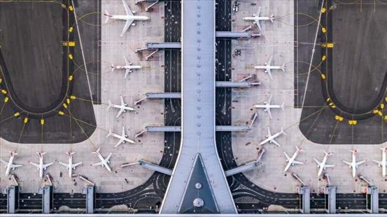 İstanbul havalimanlarında uçan yolcu 8 ayda 60 milyonu geçti
