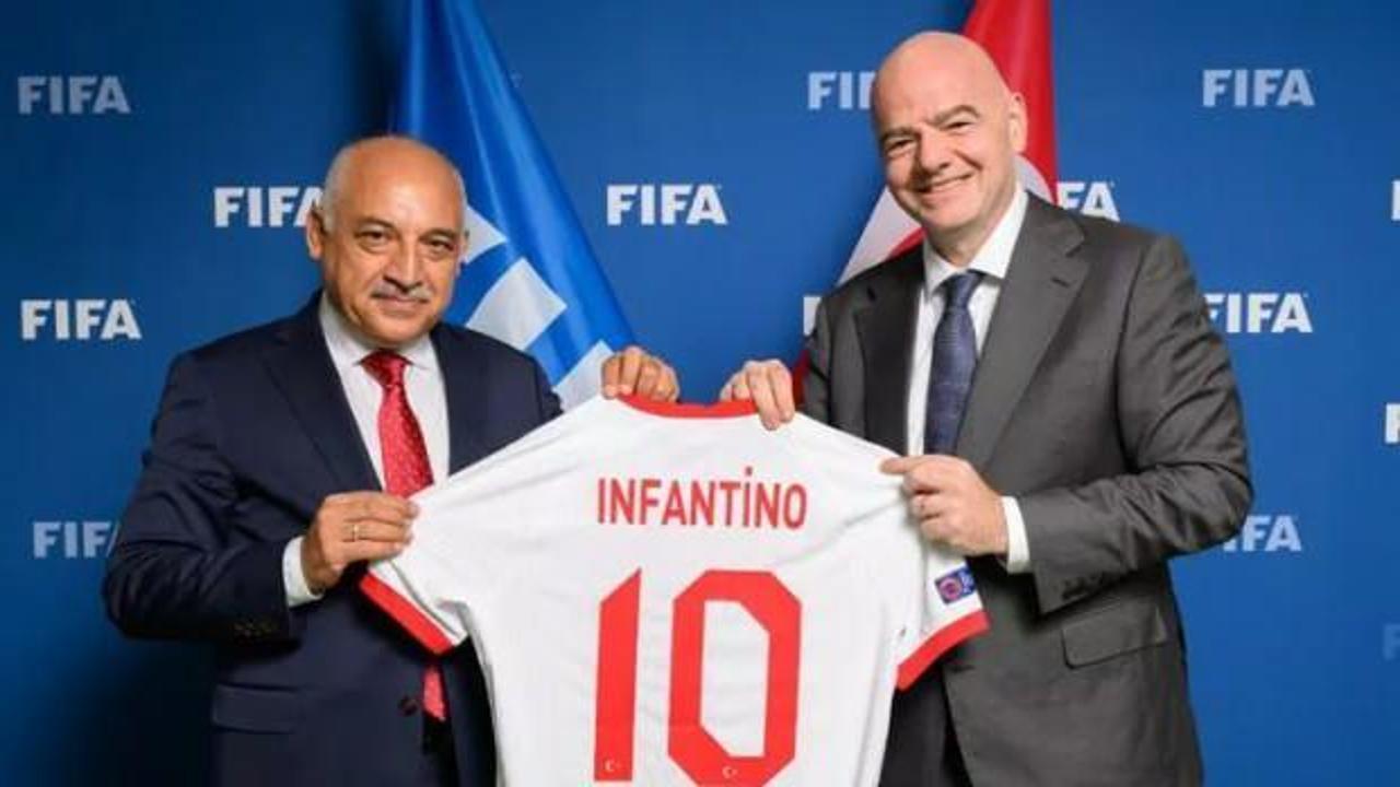 TFF Başkanı Büyükekşi, FIFA Başkanı Infantino ile buluştu