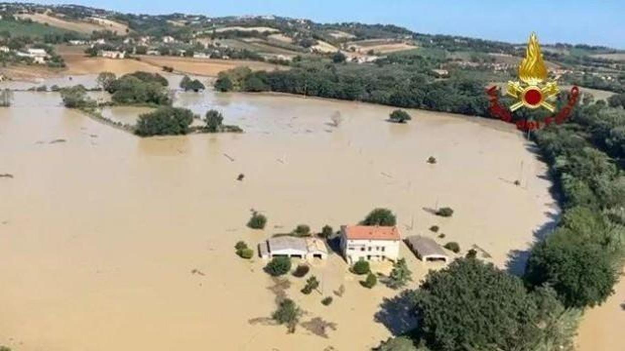 İtalya'da meydana gelen sel felaketinde 9 kişi öldü