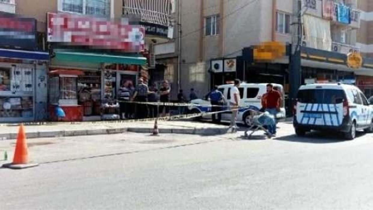 İzmir'de sürücü ile yayalar arasında silahlı kavga: 1 kişi öldü