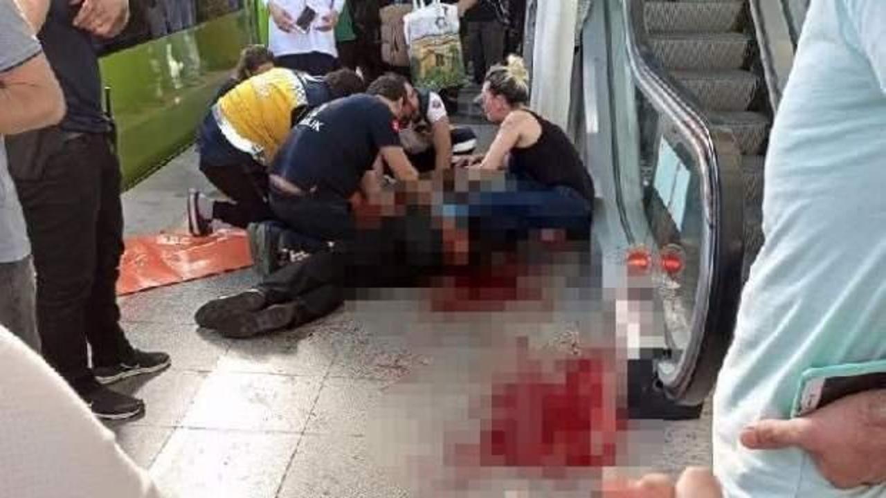 Metrodaki 'yan bakma' kavgasında göğsünden bıçaklandı