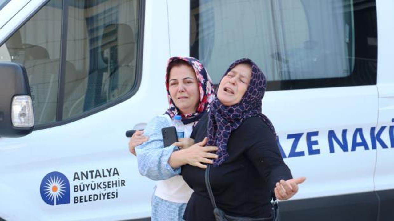 &Uuml;&ccedil; g&uuml;n &ouml;nce kaybolan &ccedil;ocuğunun cesedi yol kenarında bulundu: &ldquo;Ciğerimi yaktın oğlum&rdquo;