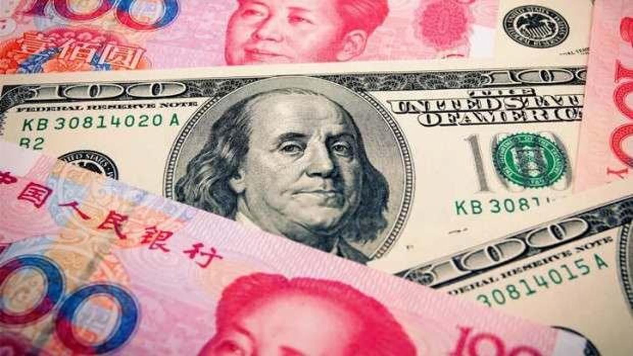Yuan, dolar karşısında eriyor