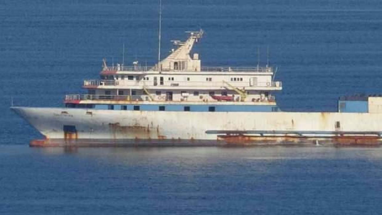 Yunanistan'ın taciz ateşi açtığı gemi Zeytinburnu açıklarına demirledi