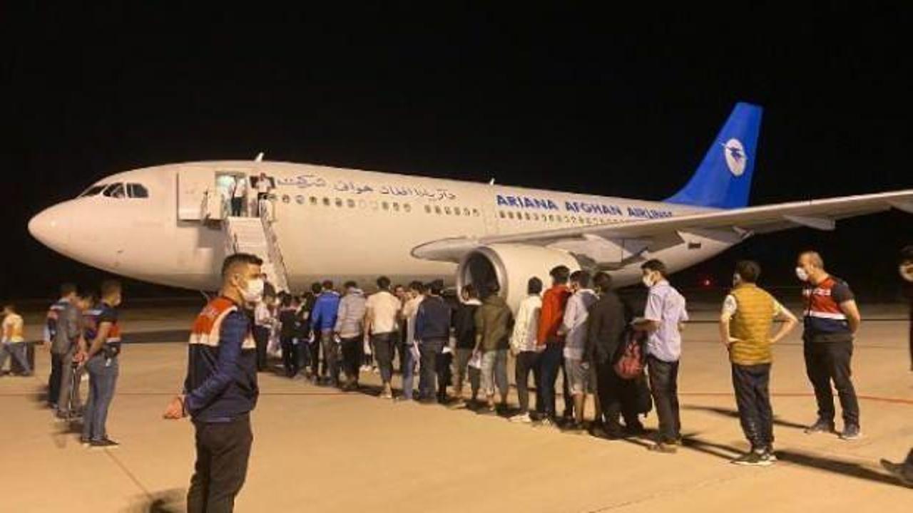483 kaçak göçmen, Iğdır'dan Afganistan'a gönderildi