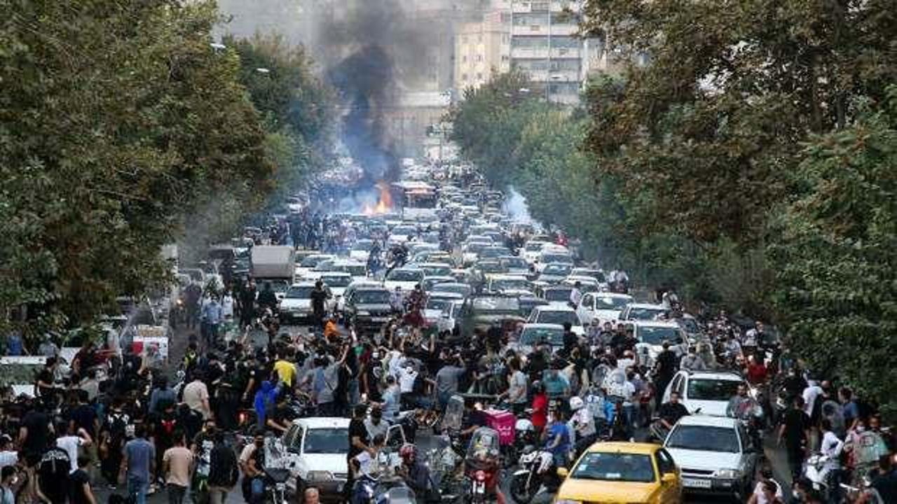  İran'da protesto: Bilanço ağırlaşıyor