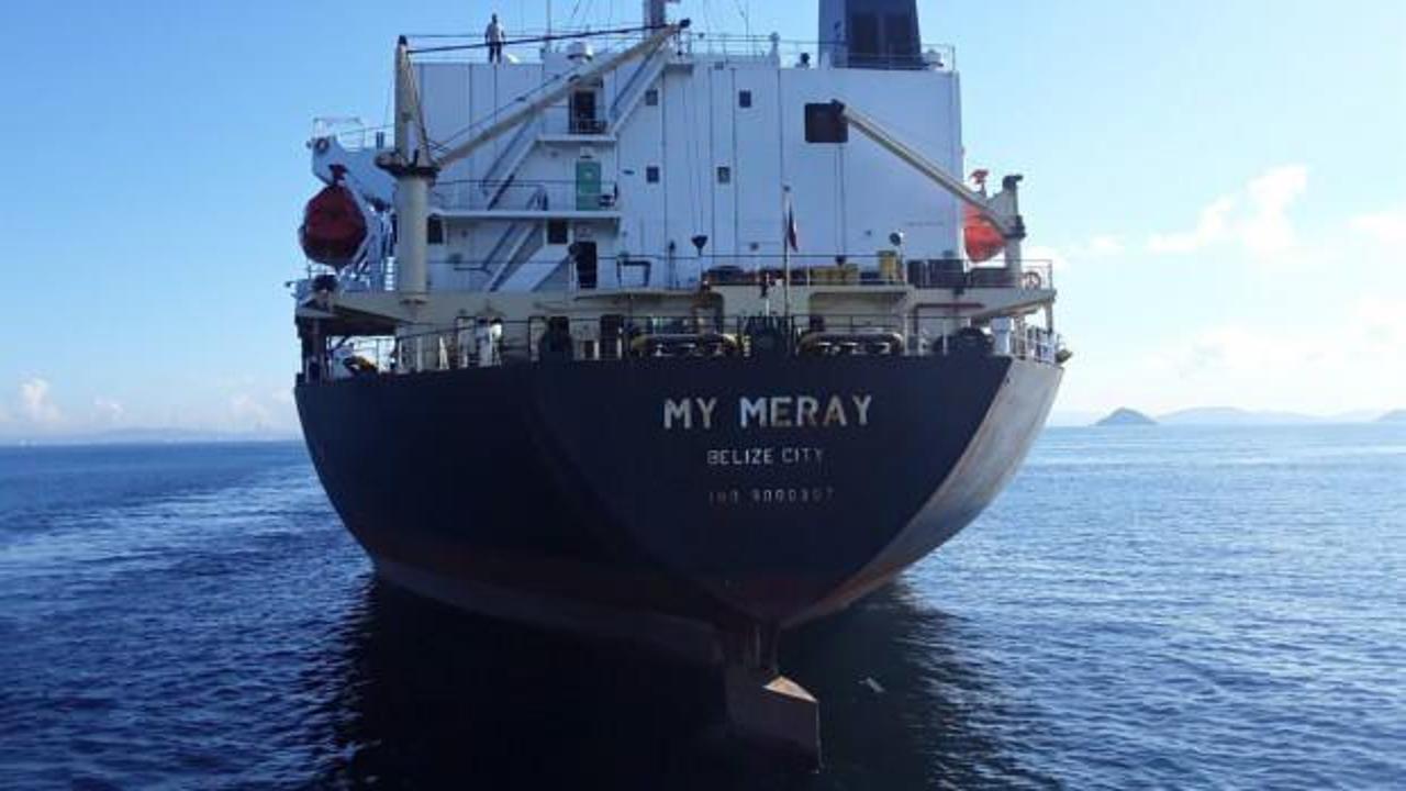İstanbul'un girişinde 181 metrelik yük gemisi arızalandı