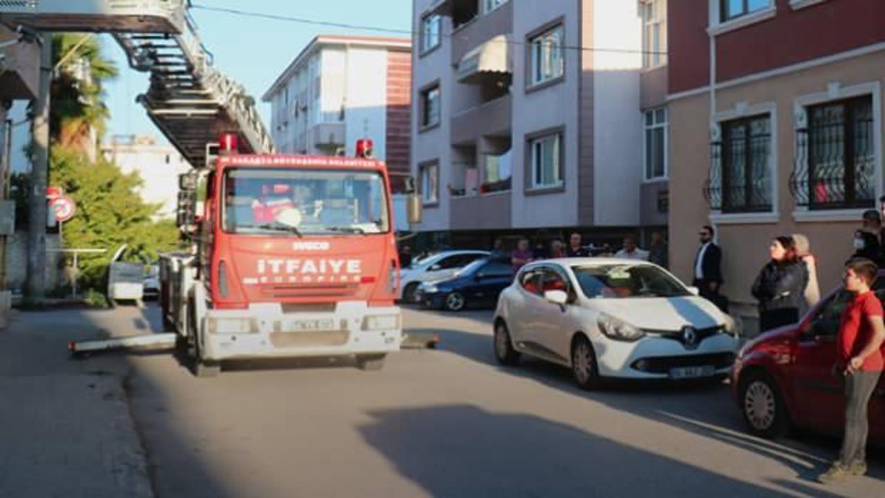 Adapazarı'nda kayıp kadın seferberliği! Mahalleli sokağa d&ouml;k&uuml;ld&uuml;