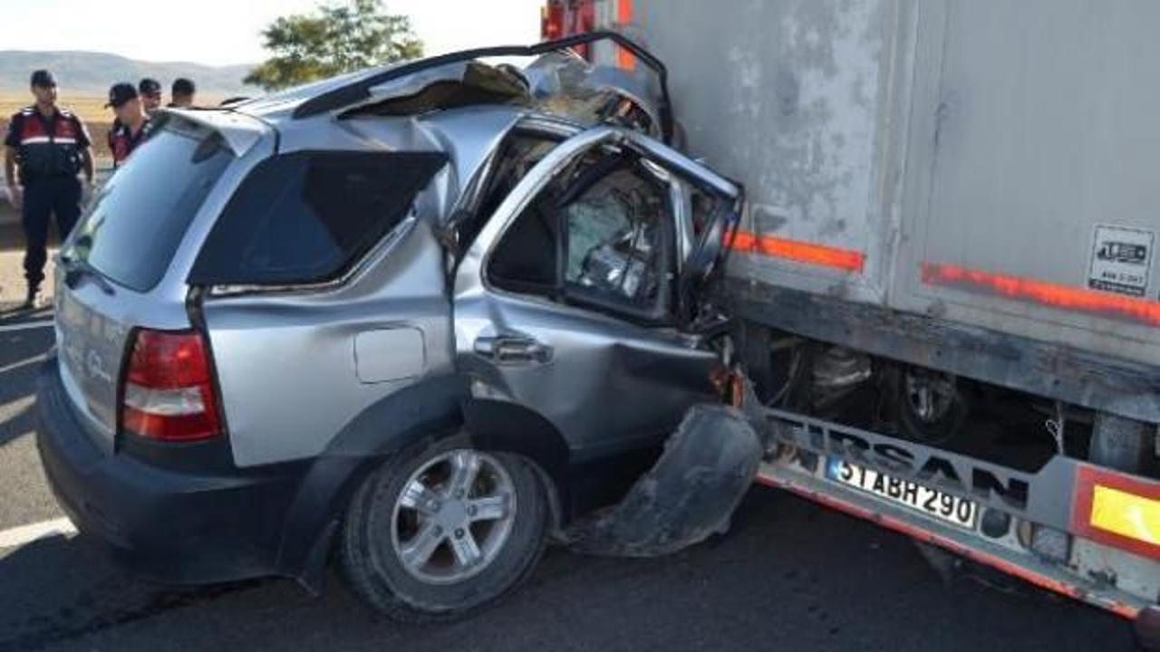 Aksaray'da korkun&ccedil; kaza: &Ouml;l&uuml; ve yaralılar var!